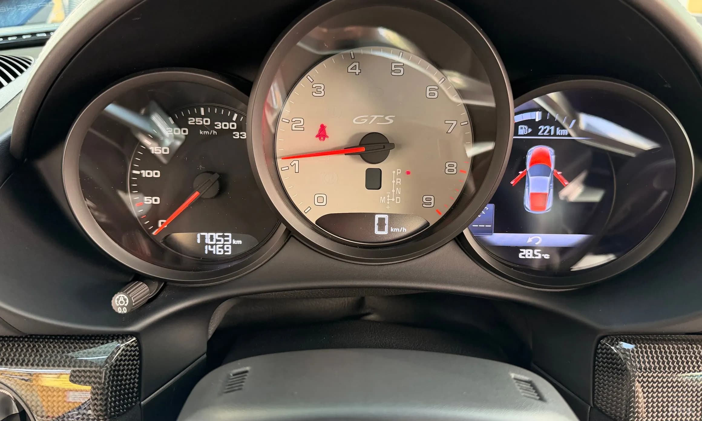 718 Cayman