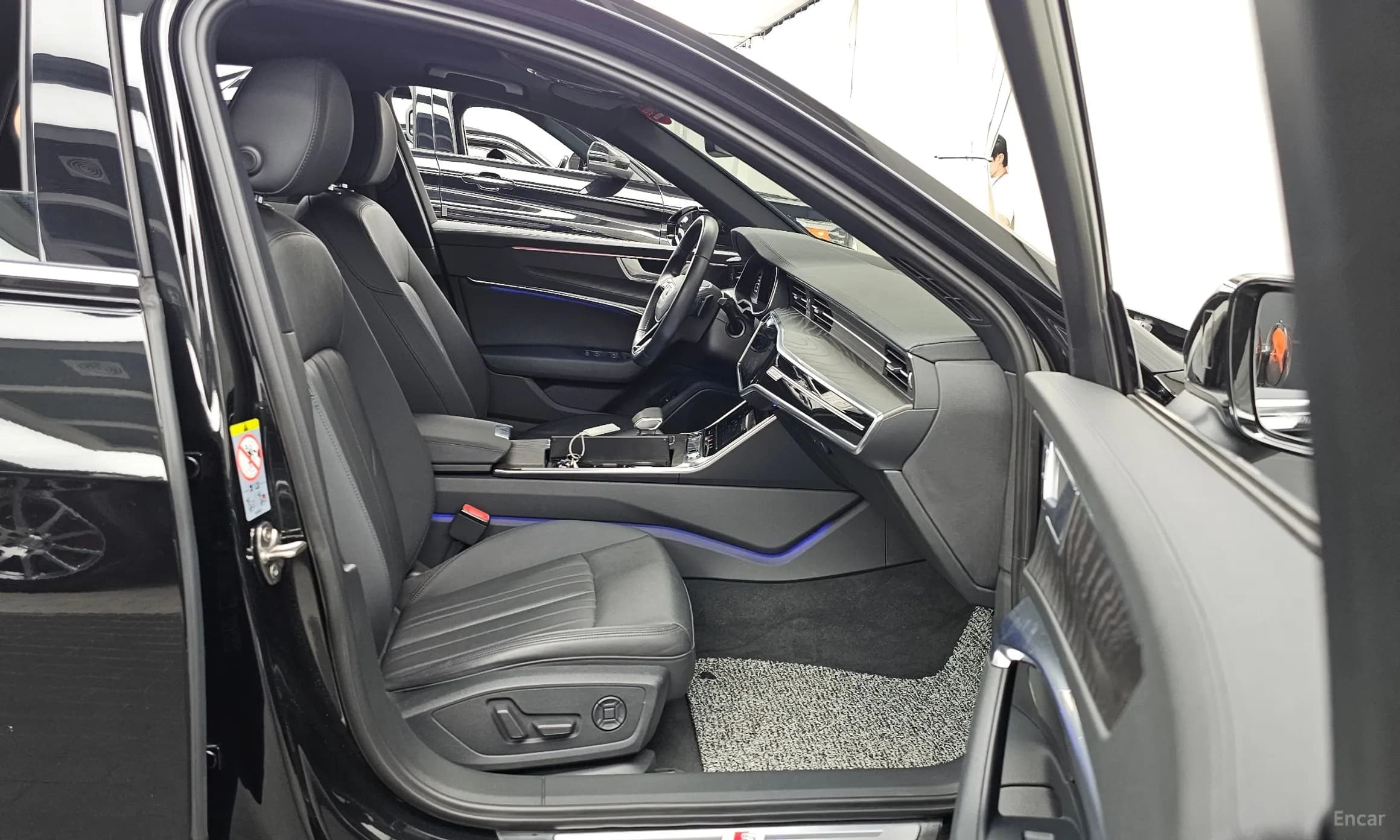 A6 (C8)