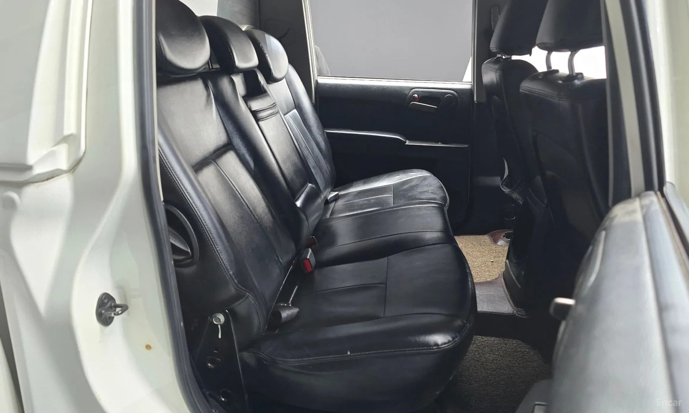Korando Sports