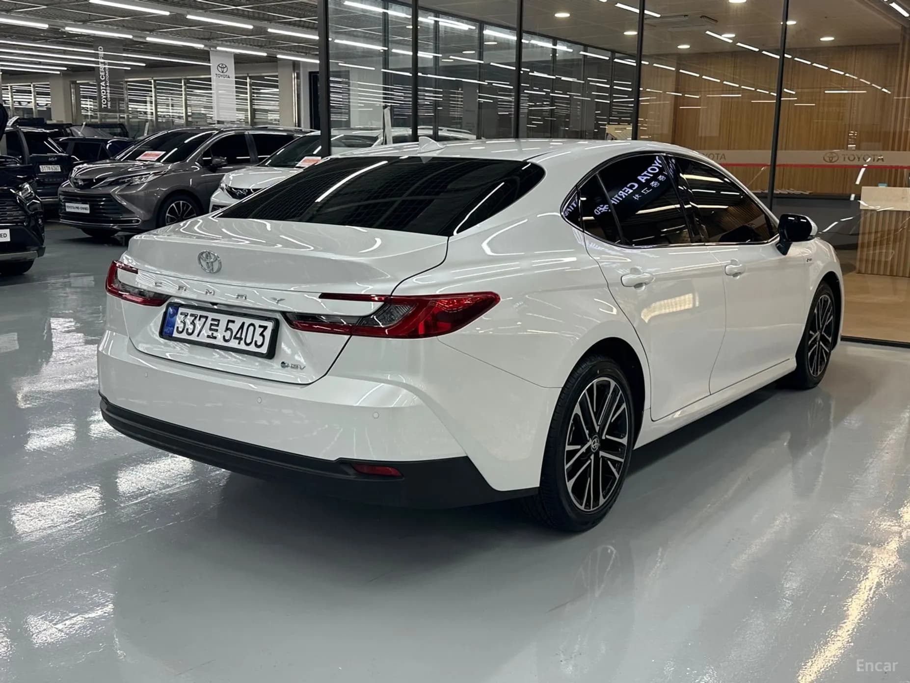 Camry (XV80)