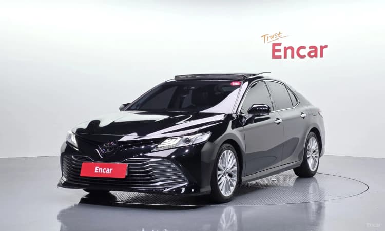Camry (XV70)
