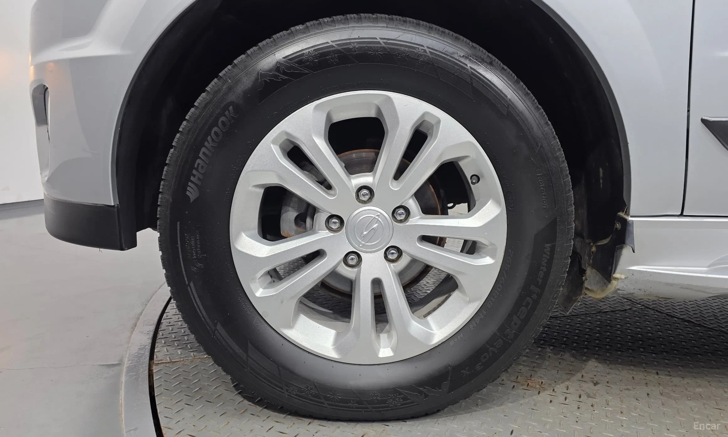 Korando Sports