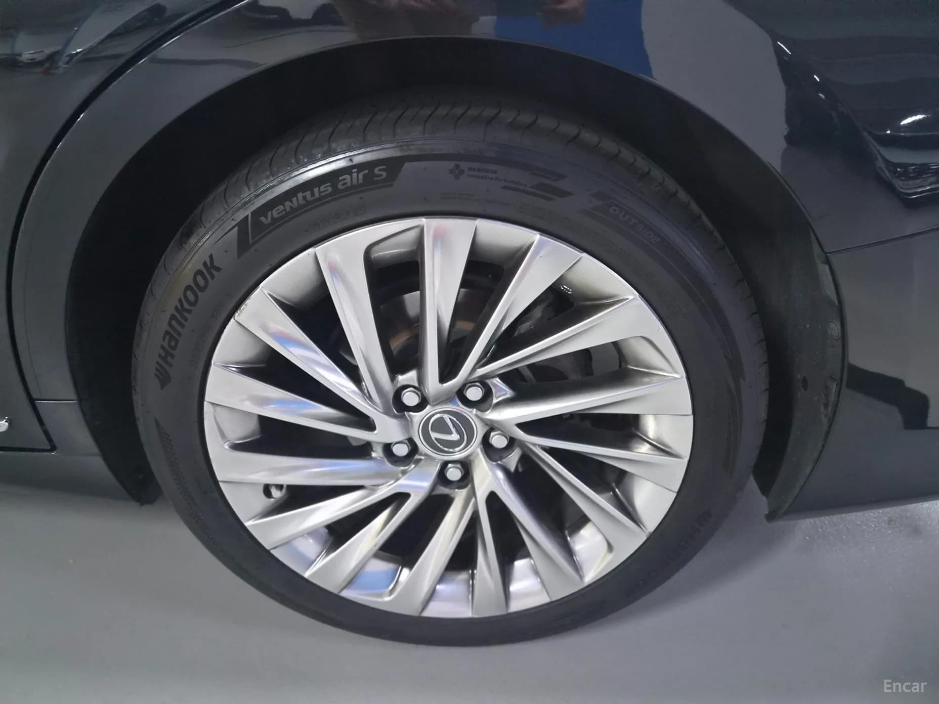 ES300h 7th Generation