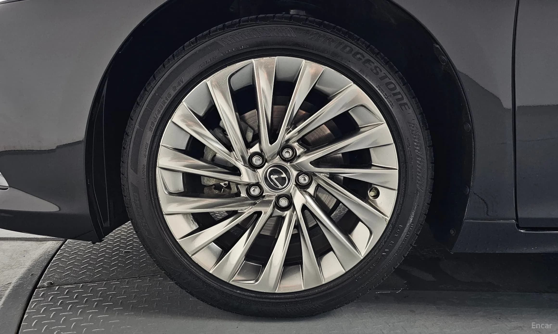 ES300h 7th Generation