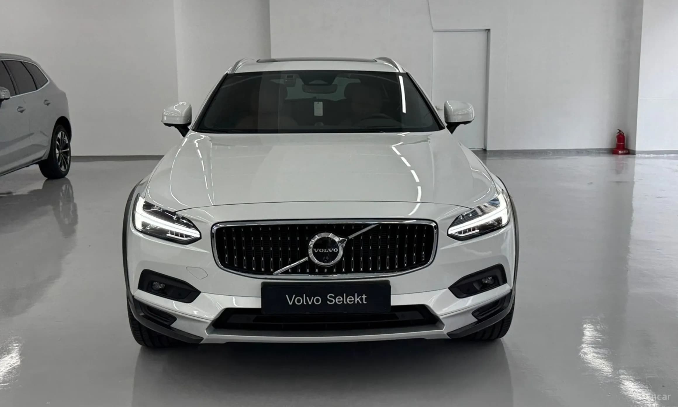 V90 Cross Country