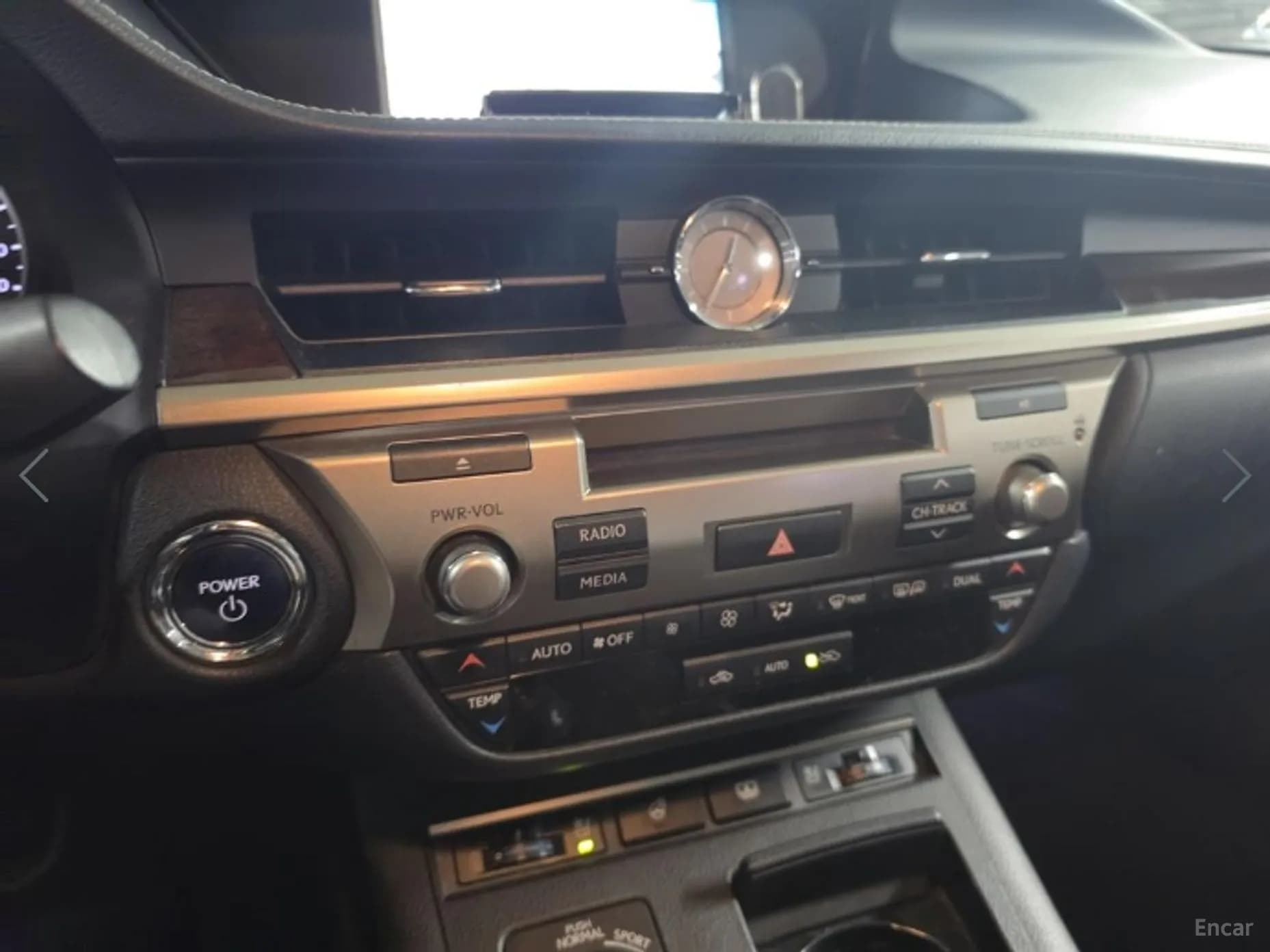 New ES300h