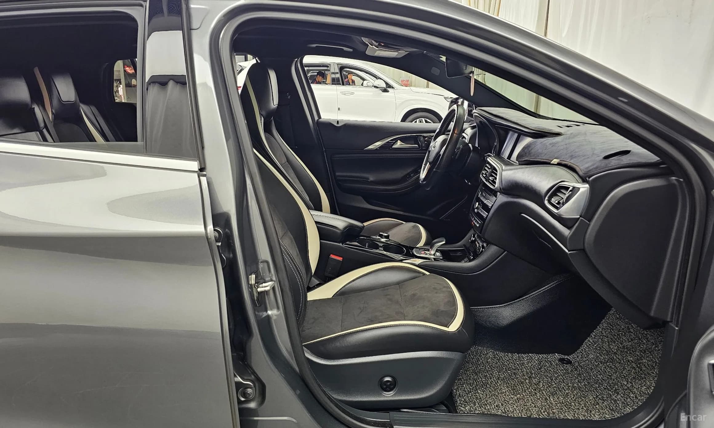 Q30