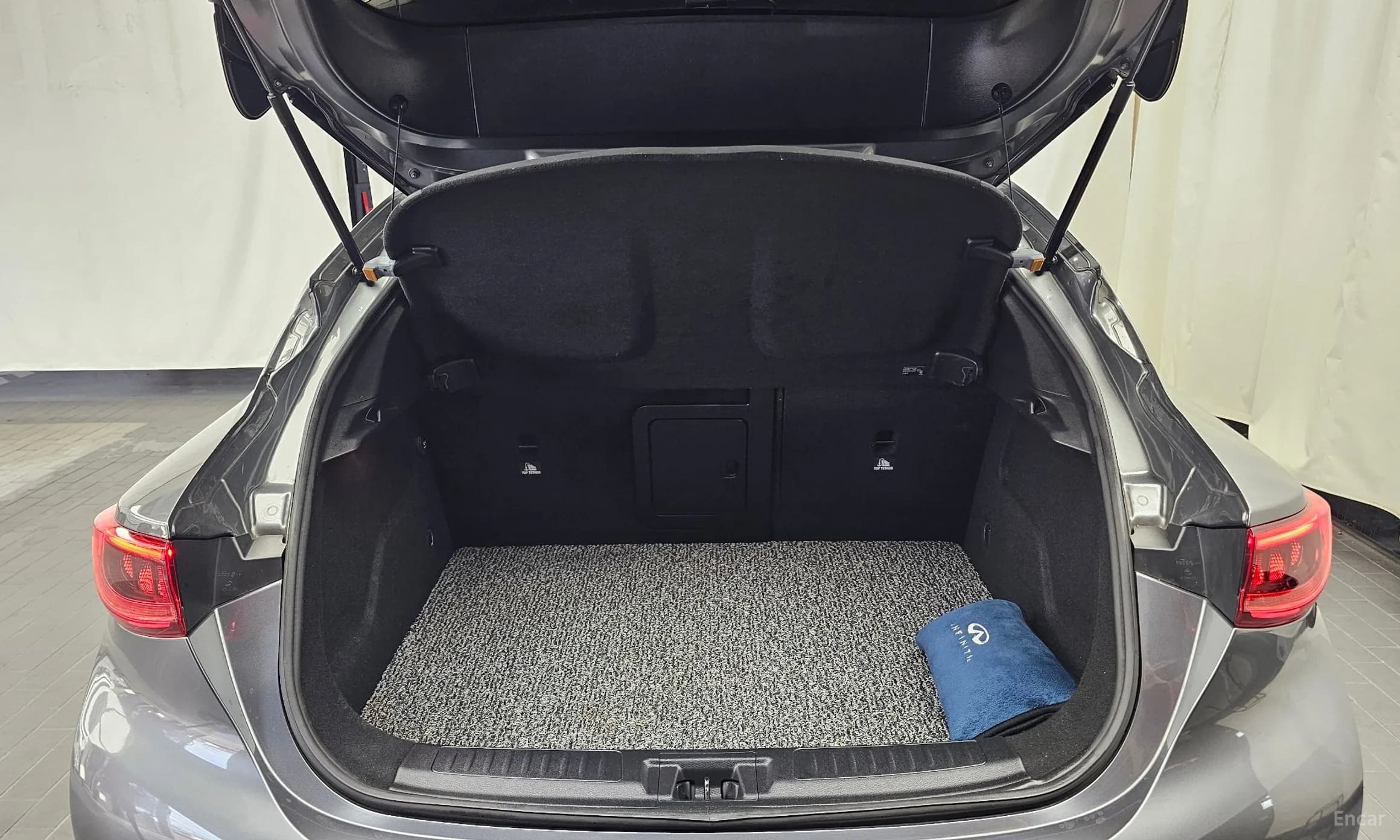 Q30
