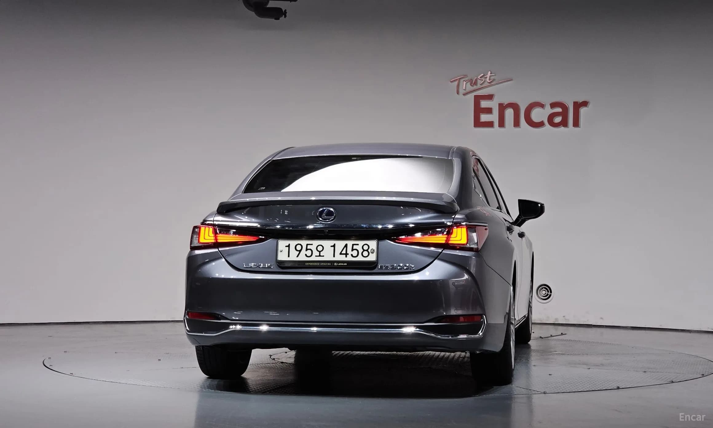 ES300h 7th Generation