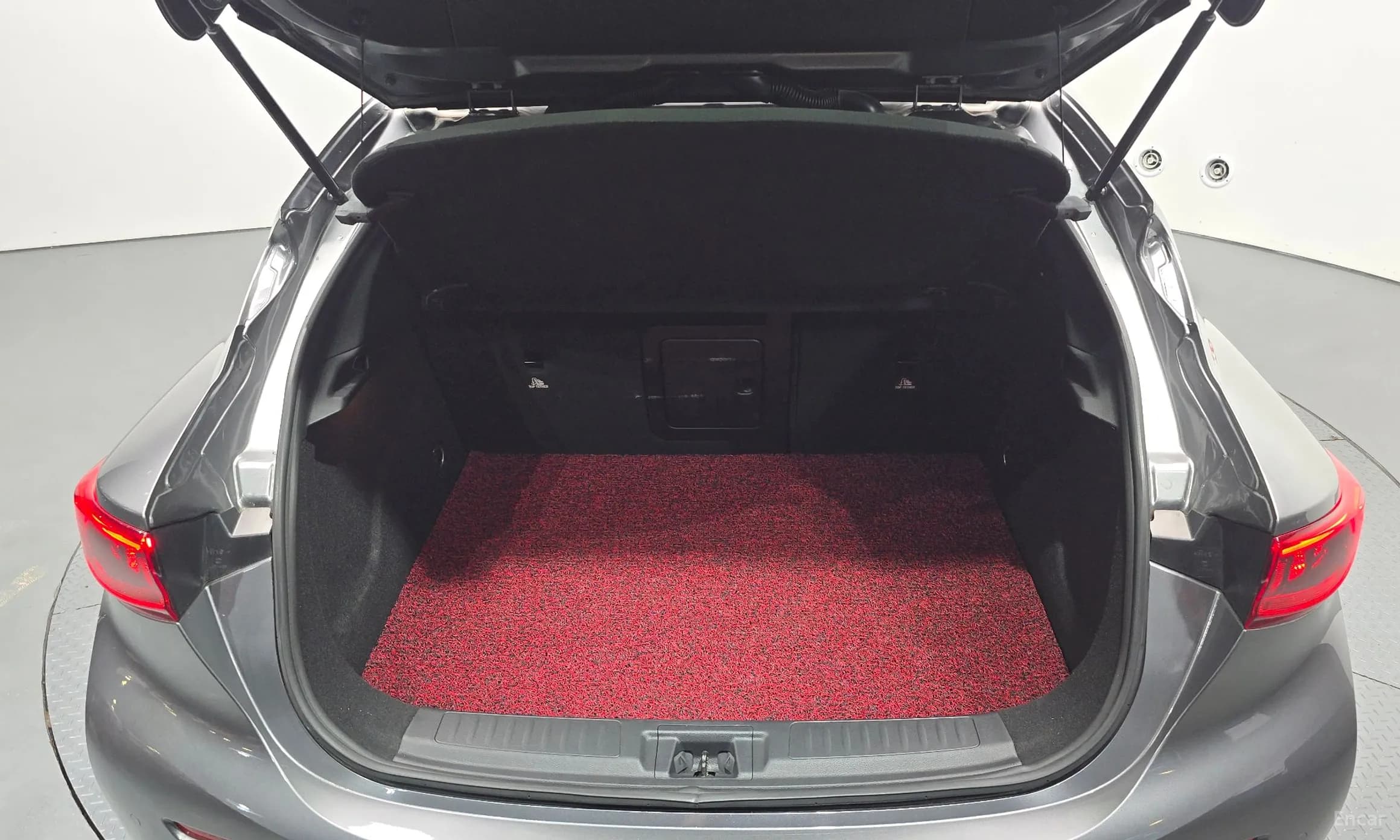 Q30