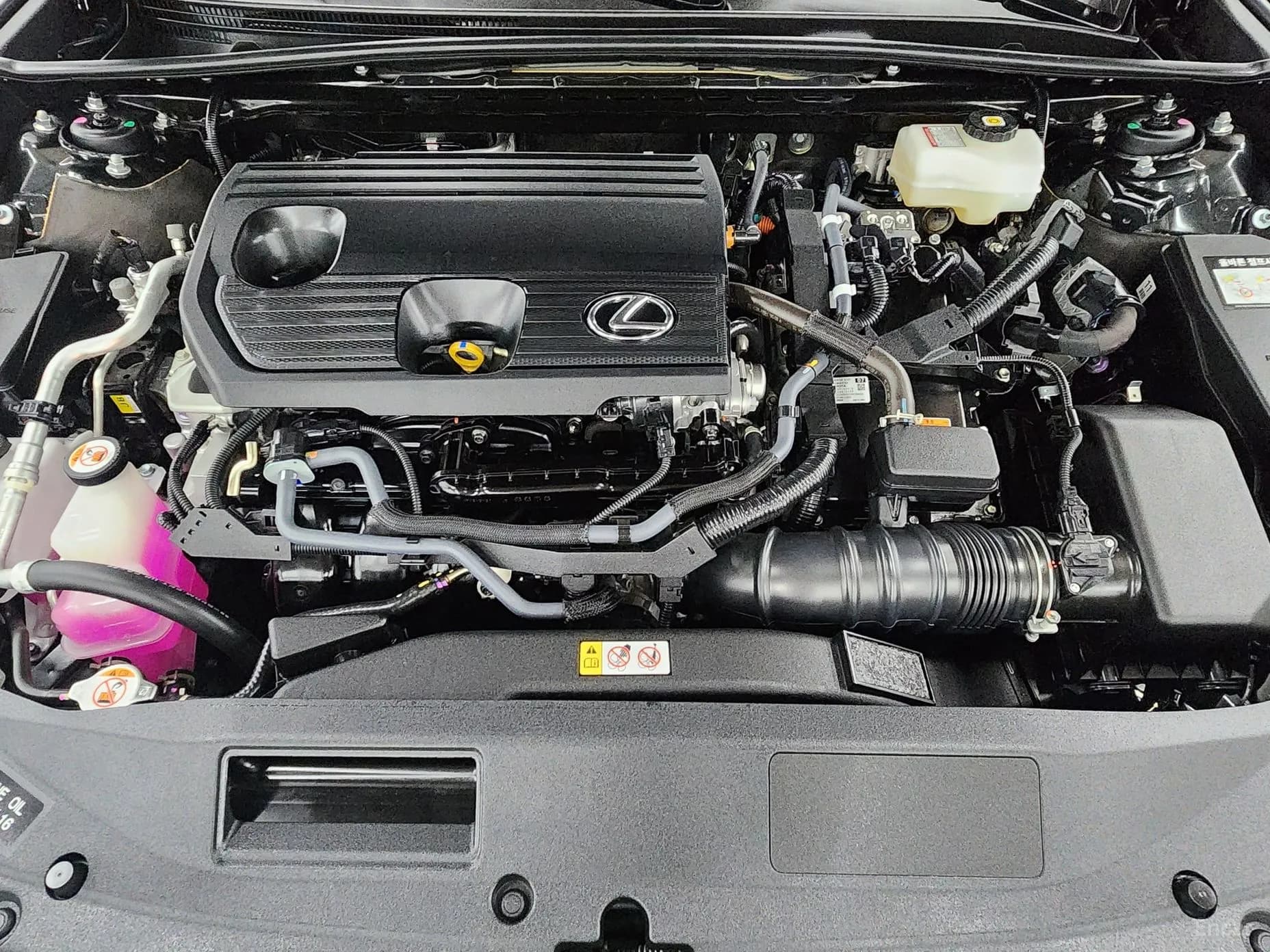ES300h 7th Generation