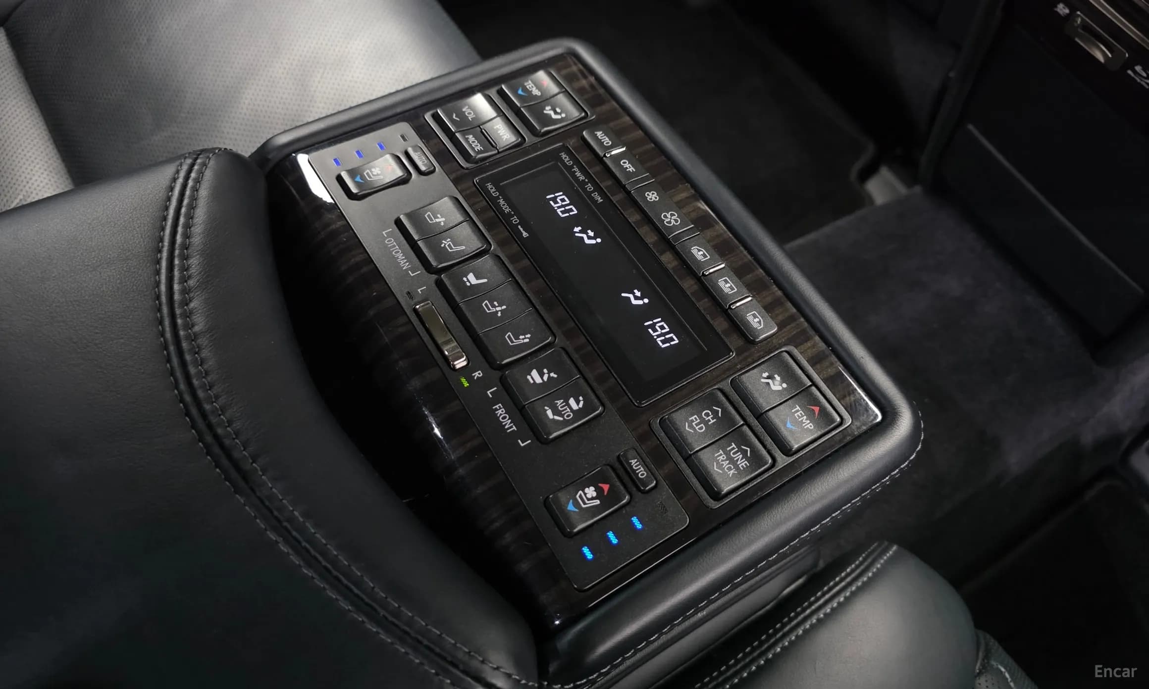 LS600hL