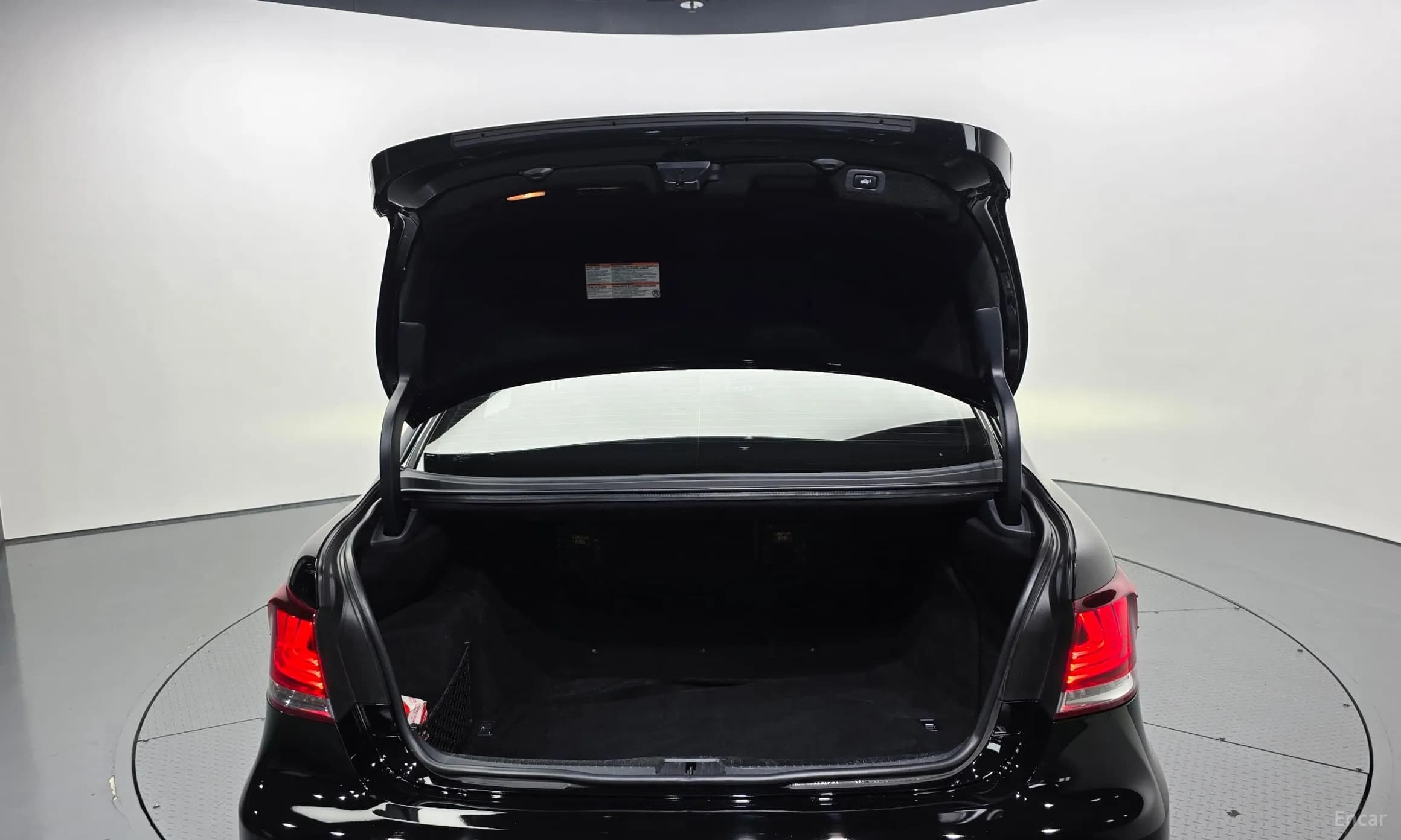 LS600hL