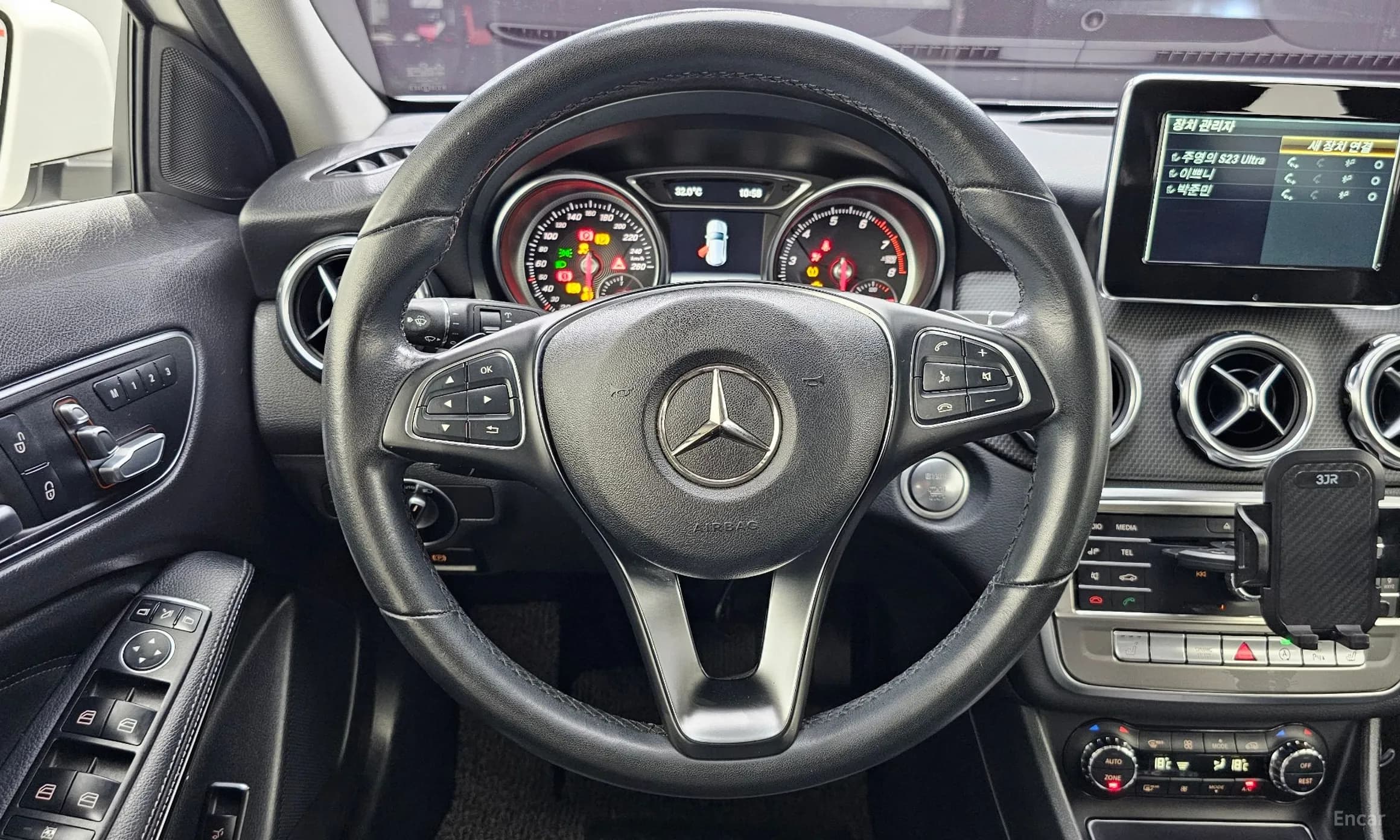 GLA-Class X156