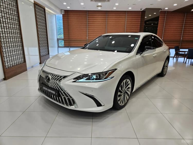ES300h 7th Generation