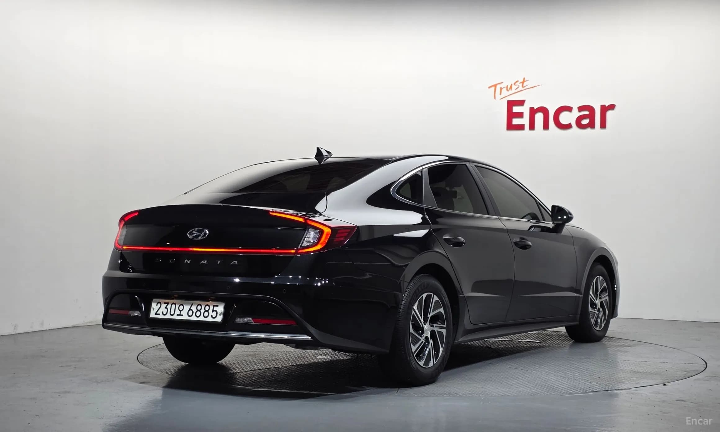 Sonata Hybrid (DN8)
