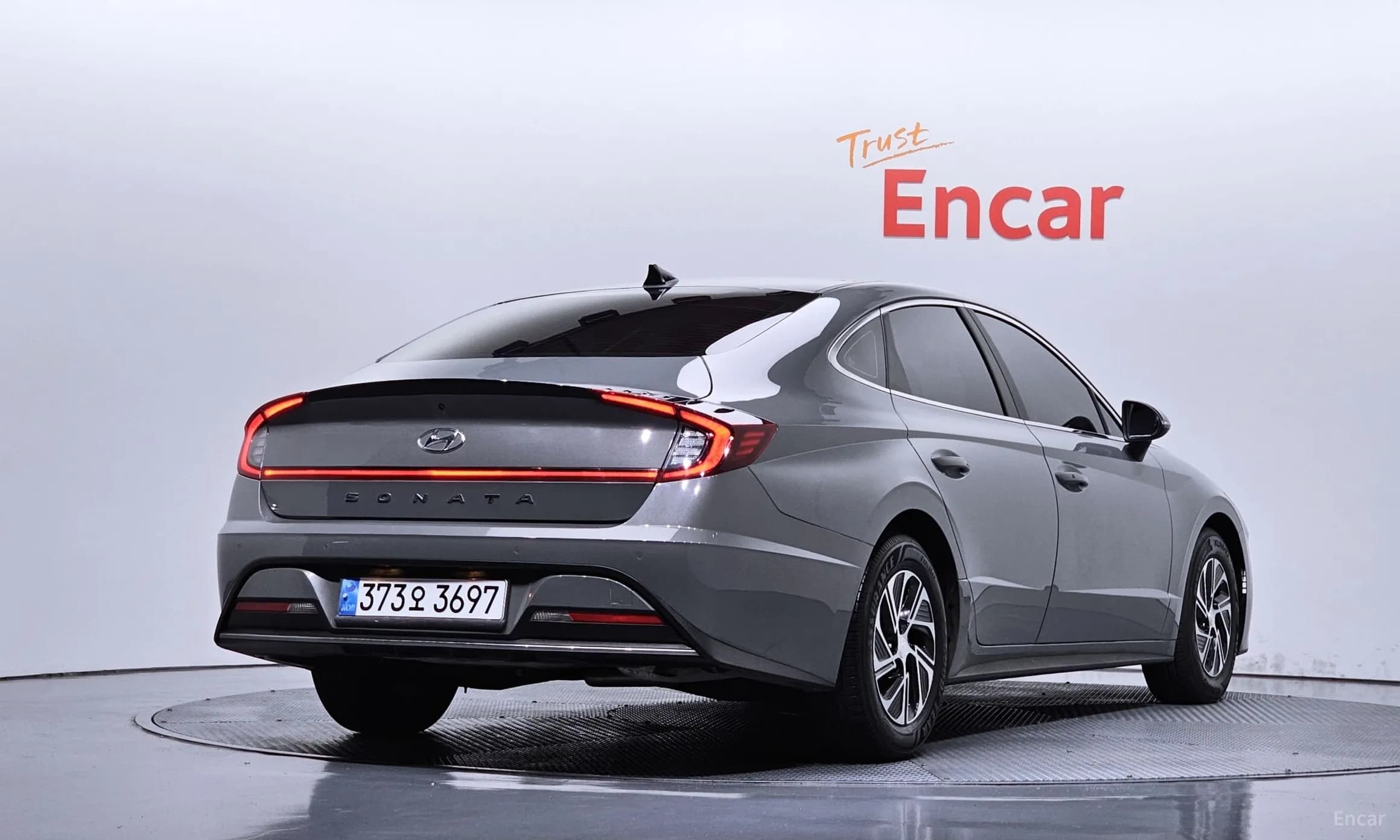 Sonata Hybrid (DN8)