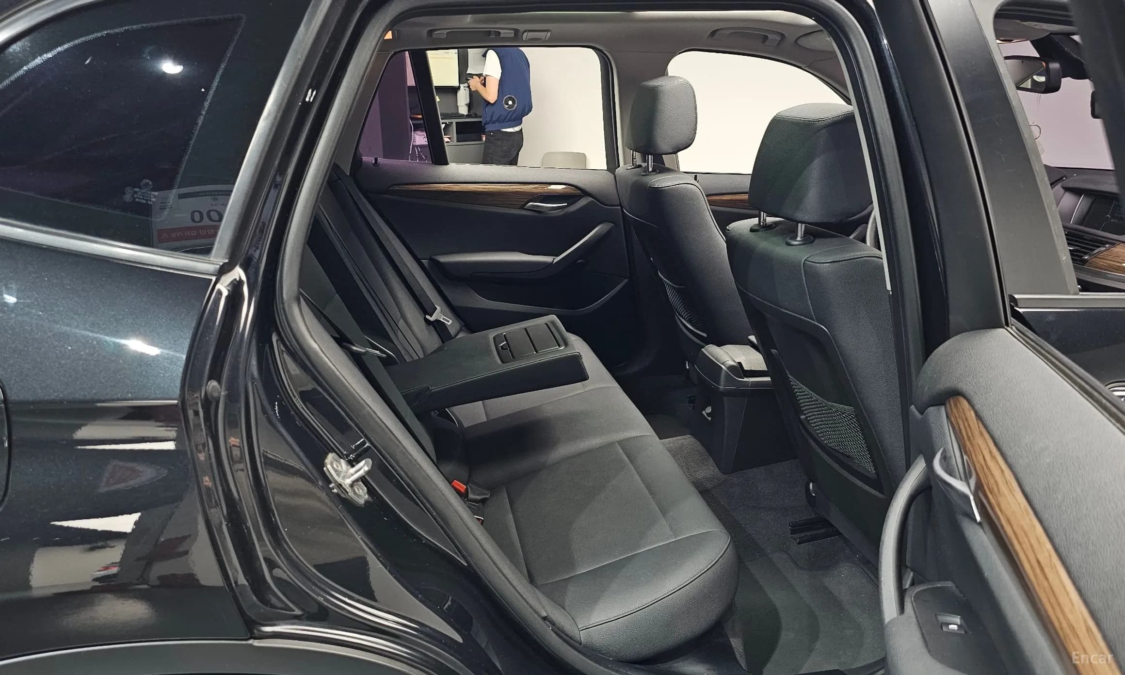 X1 (E84)