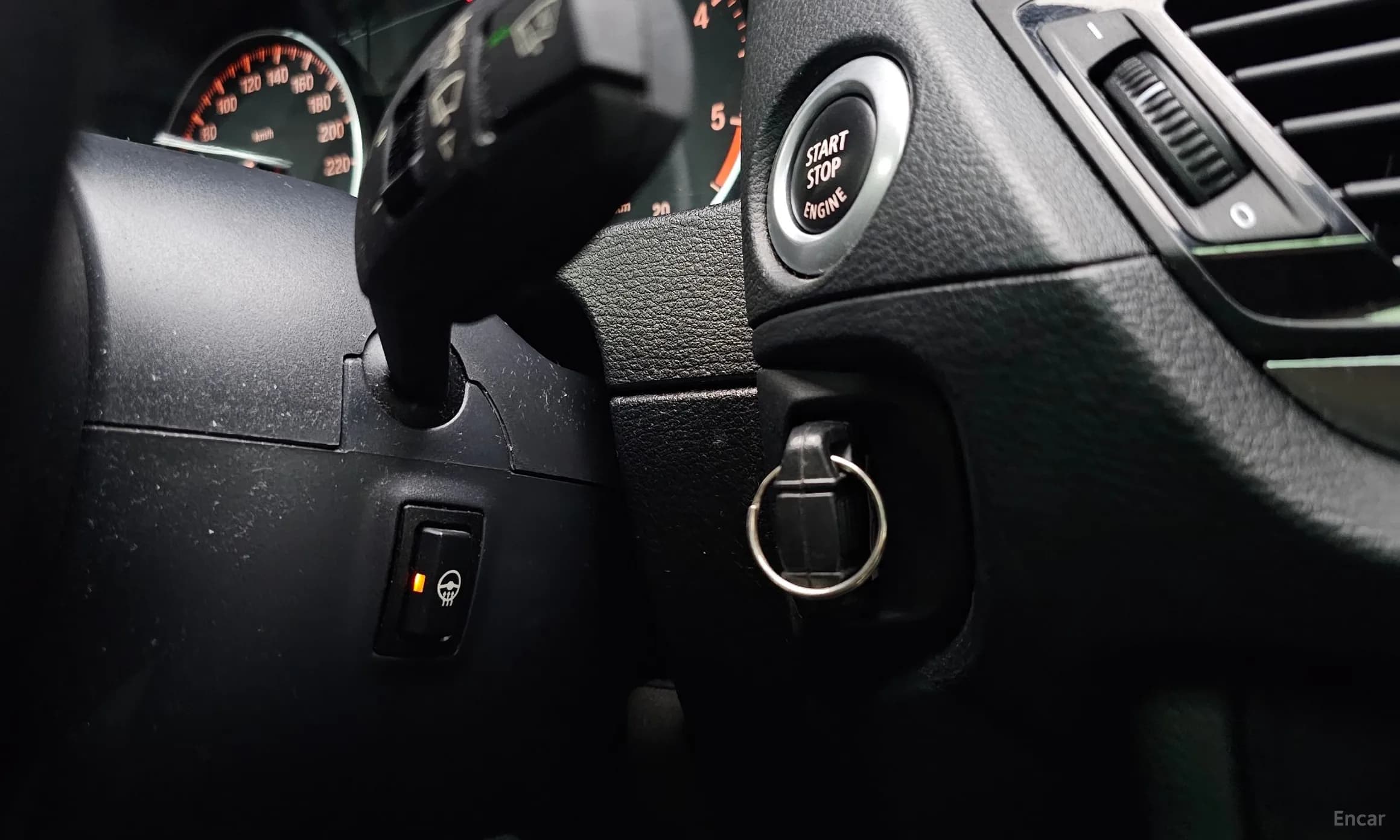 X1 (E84)