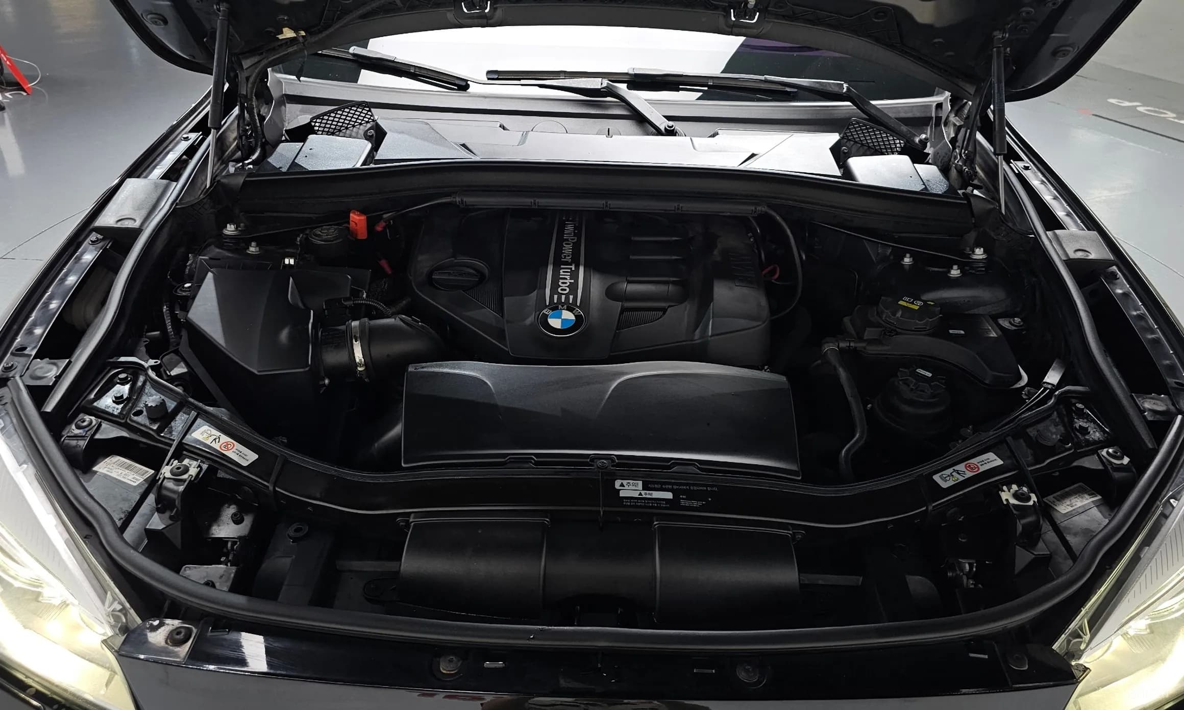 X1 (E84)