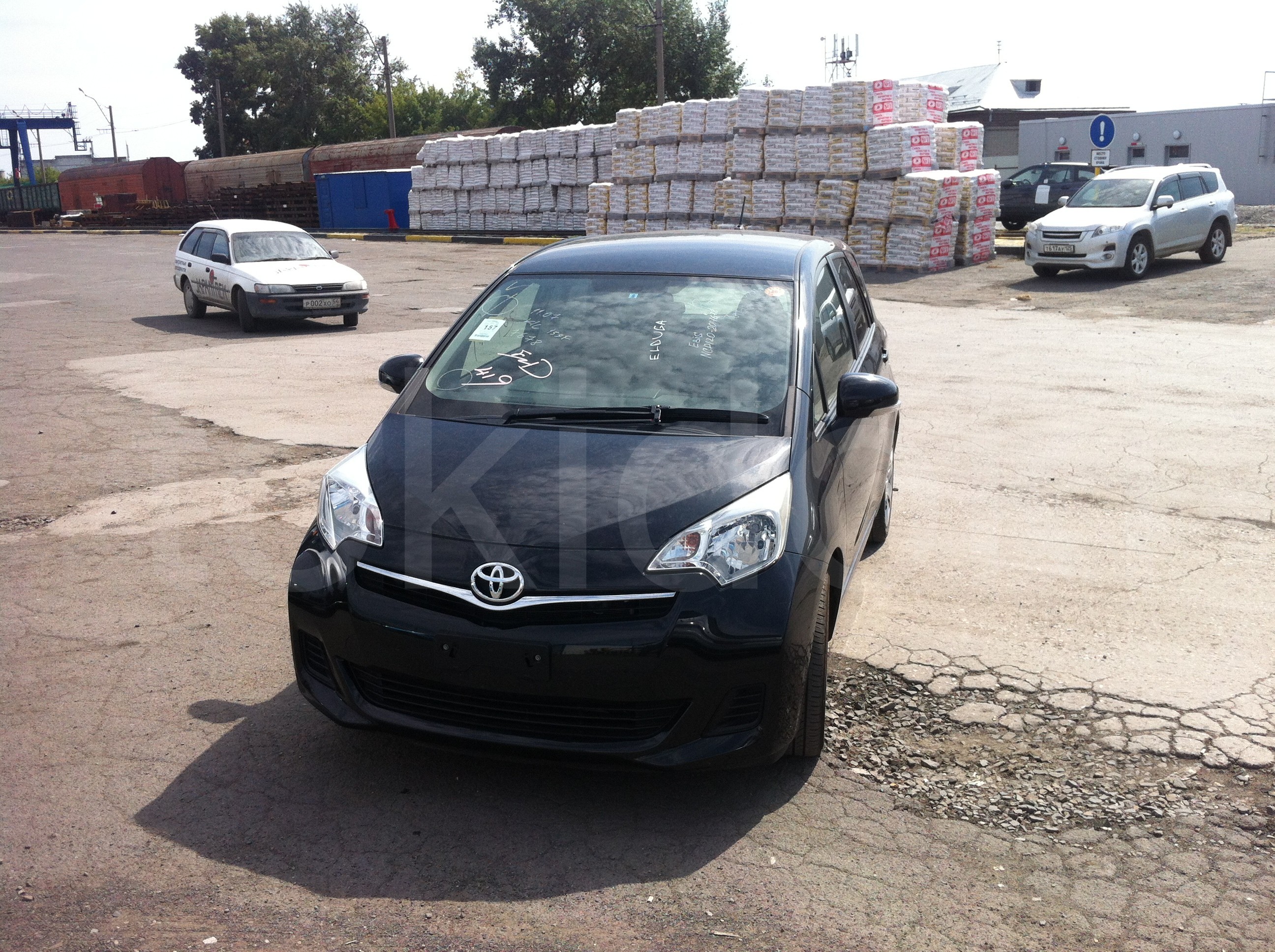 Toyota Ractis 1