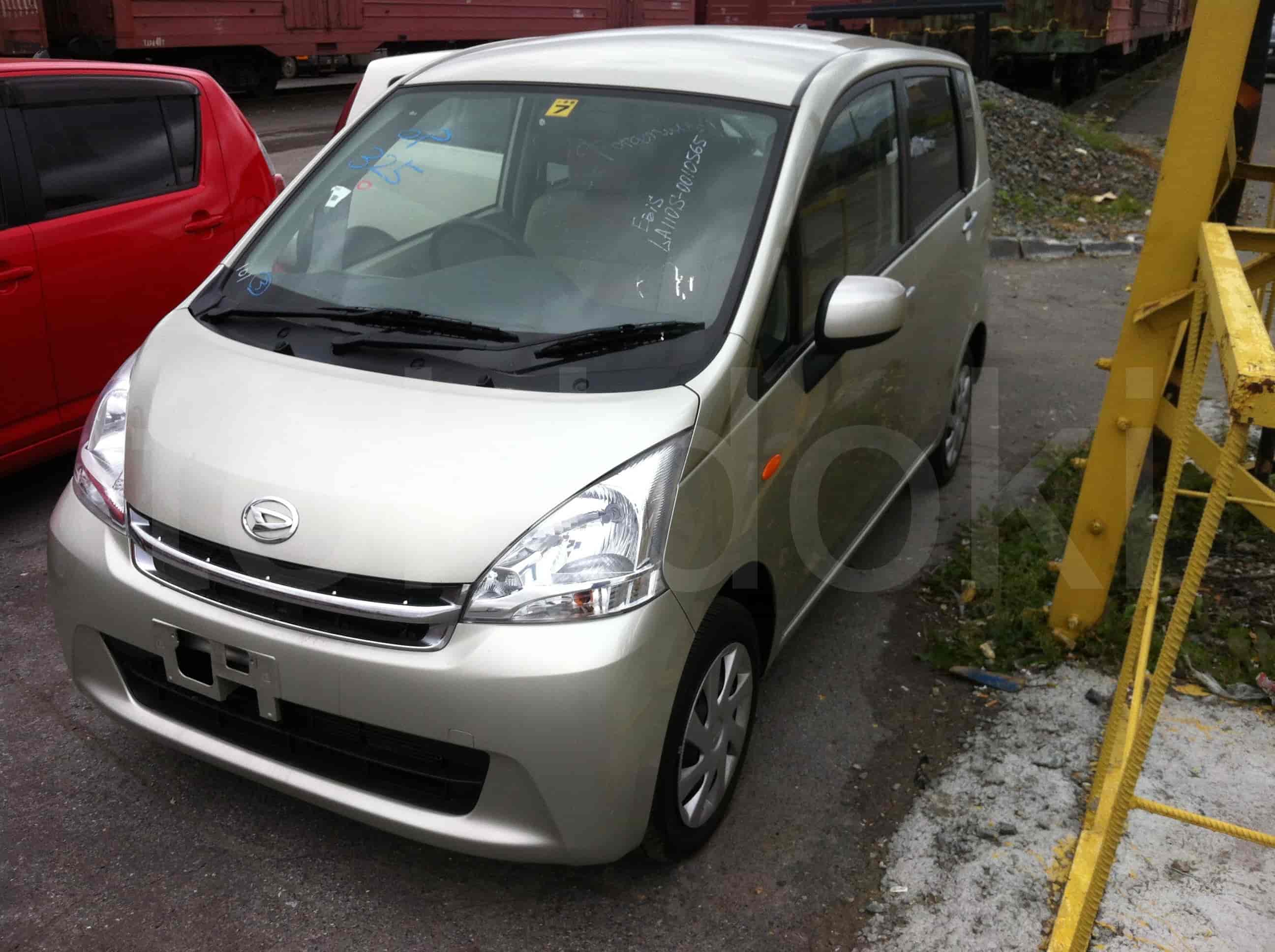 Daihatsu Move 1