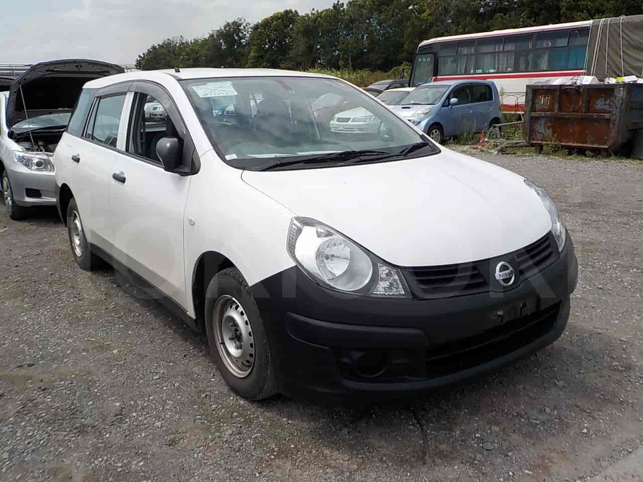 Nissan AD 1