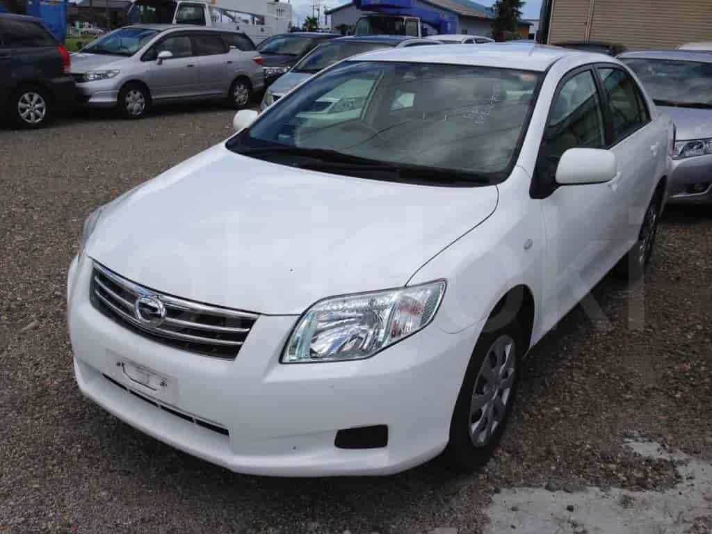 Toyota Corolla Axio 3