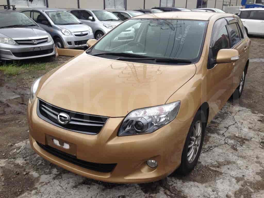 Toyota Corolla Fielder 2