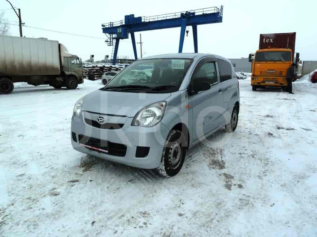 Daihatsu Mira 11