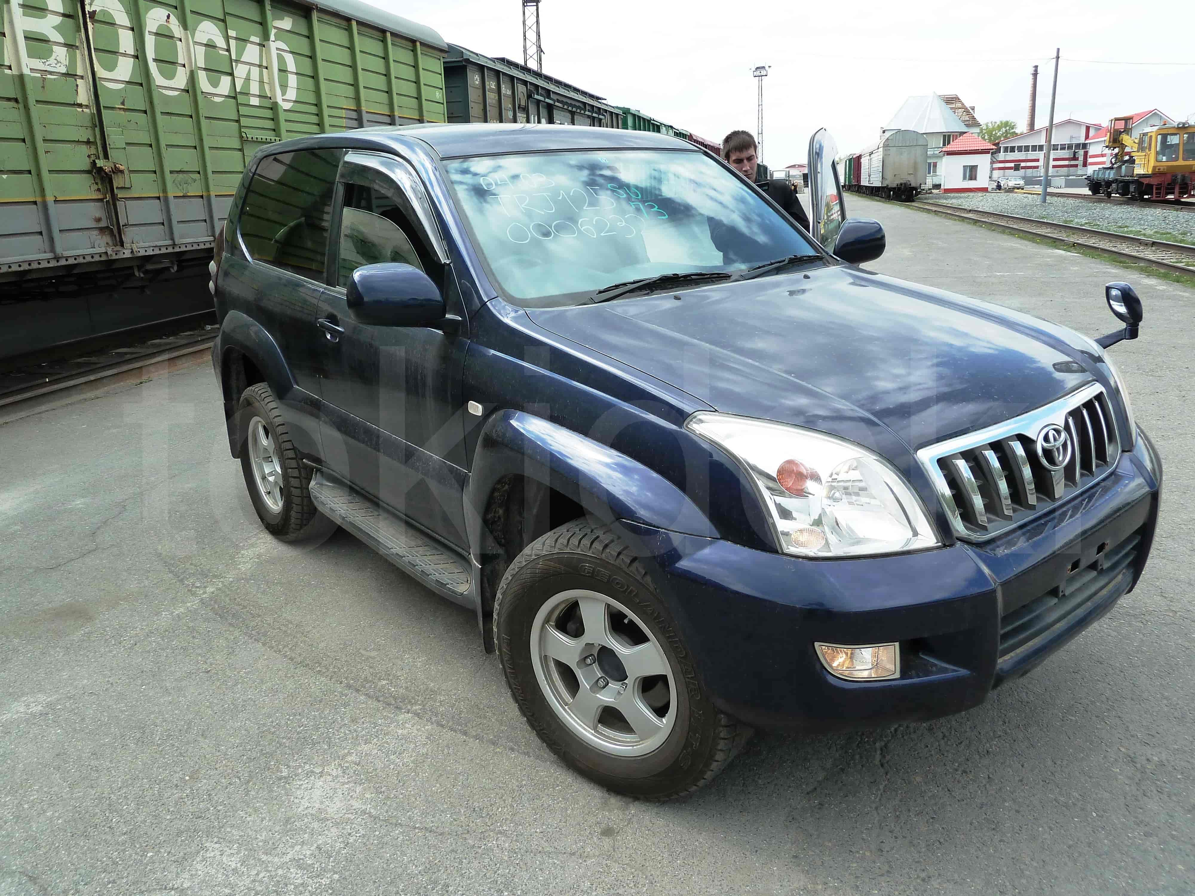 Toyota Land Cruiser Prado 1