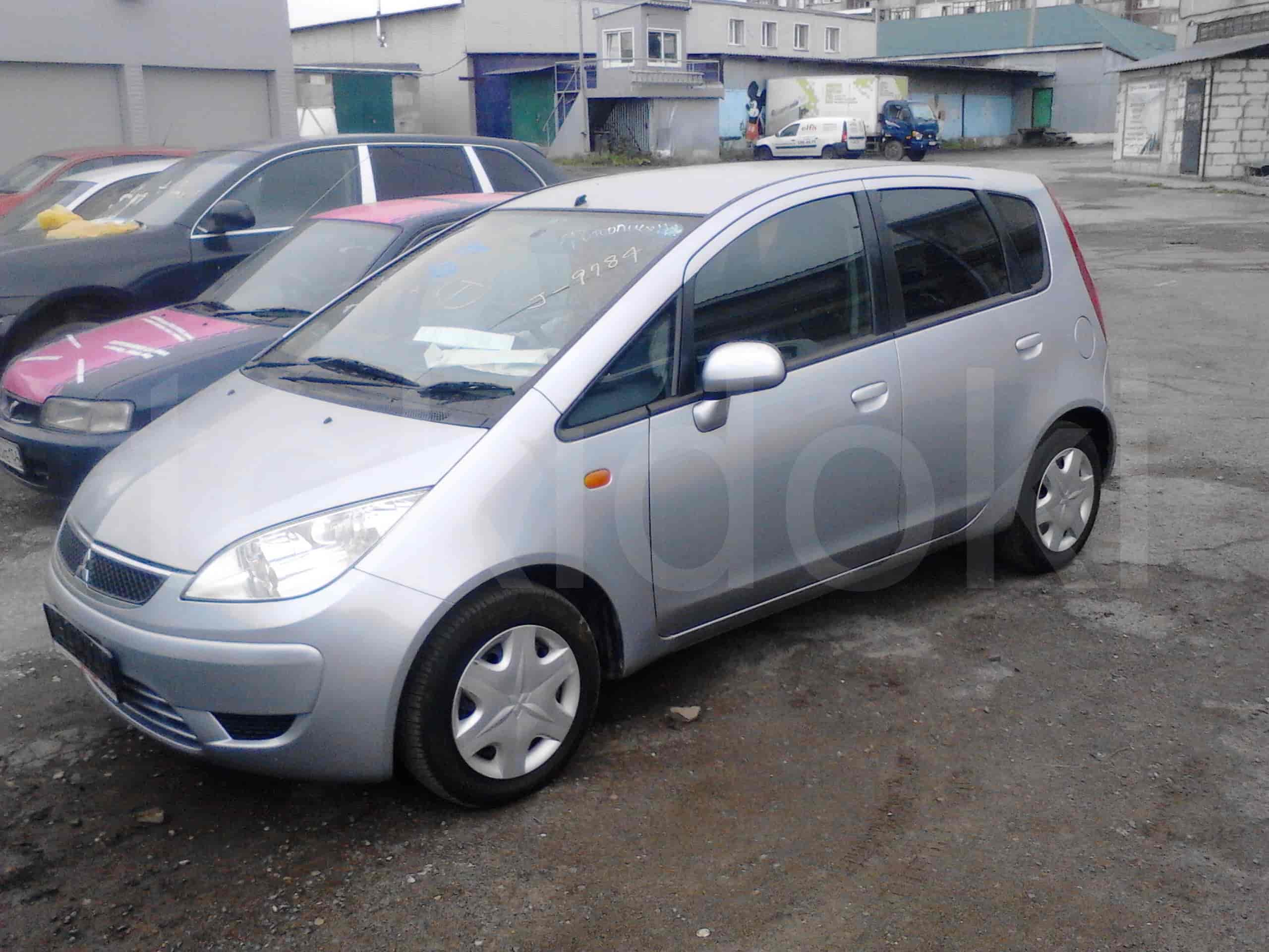 Mitsubishi Colt 1