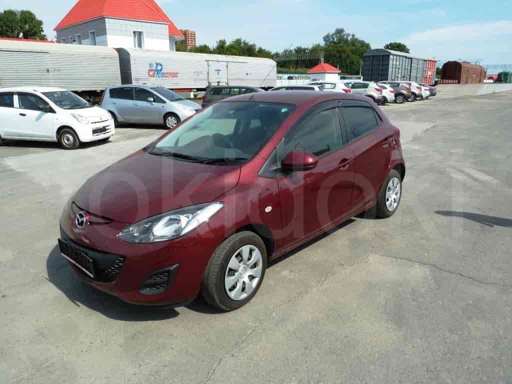 Mazda Demio 6