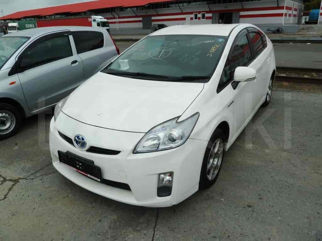 Toyota Prius 10