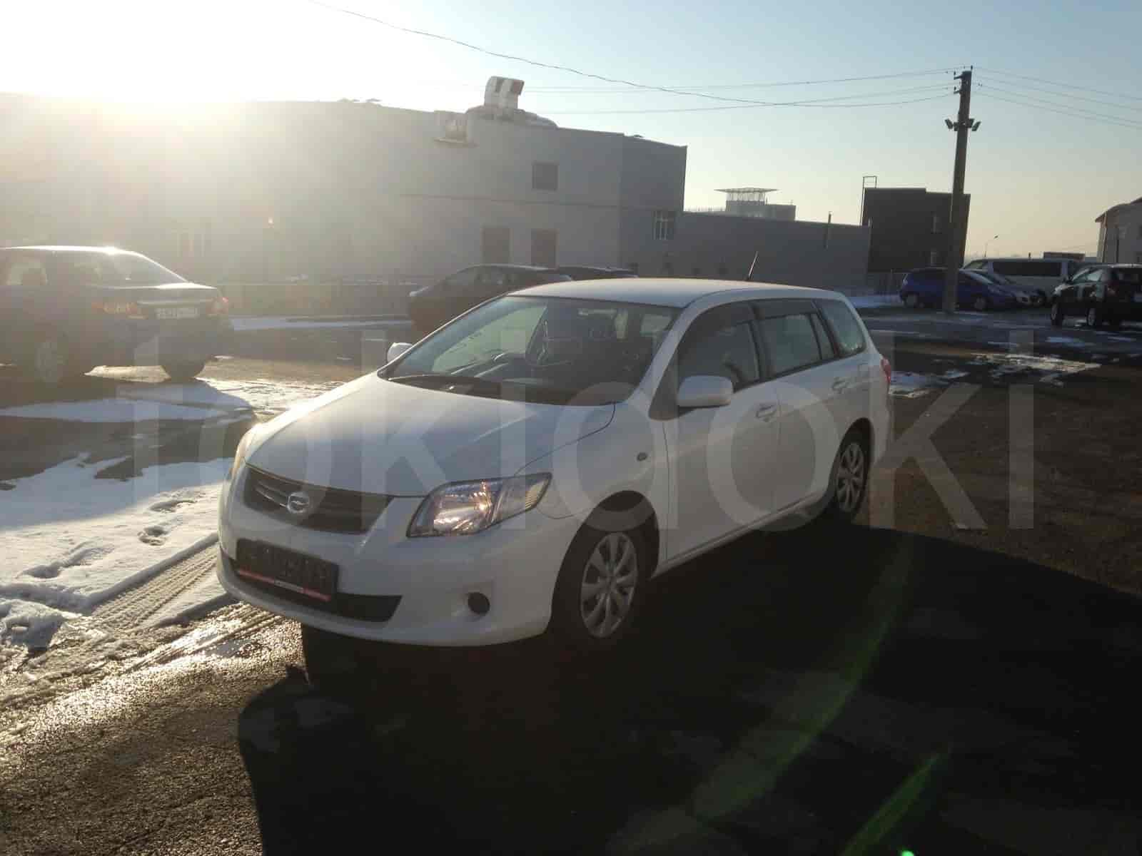 Toyota Corolla Fielder 7