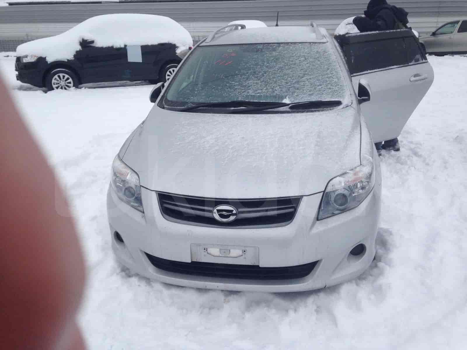 Toyota Corolla Fielder 8