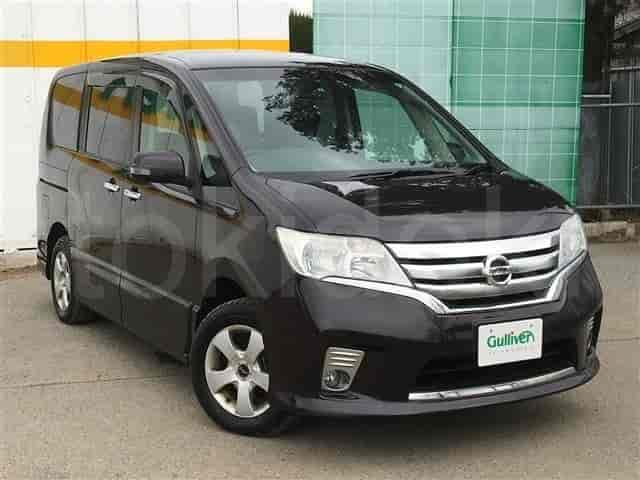 Nissan Serena 4