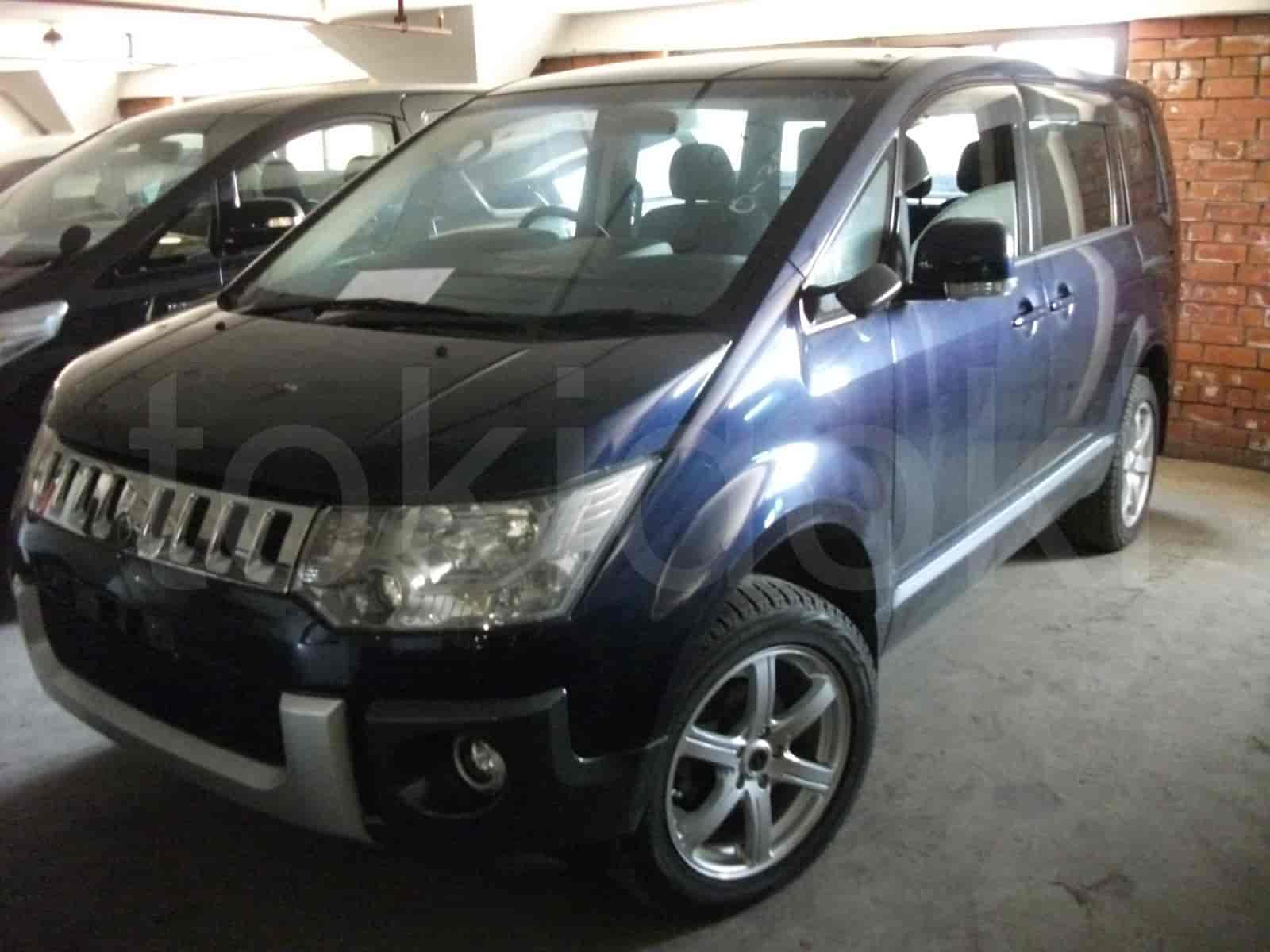 Mitsubishi Delica D:5 7