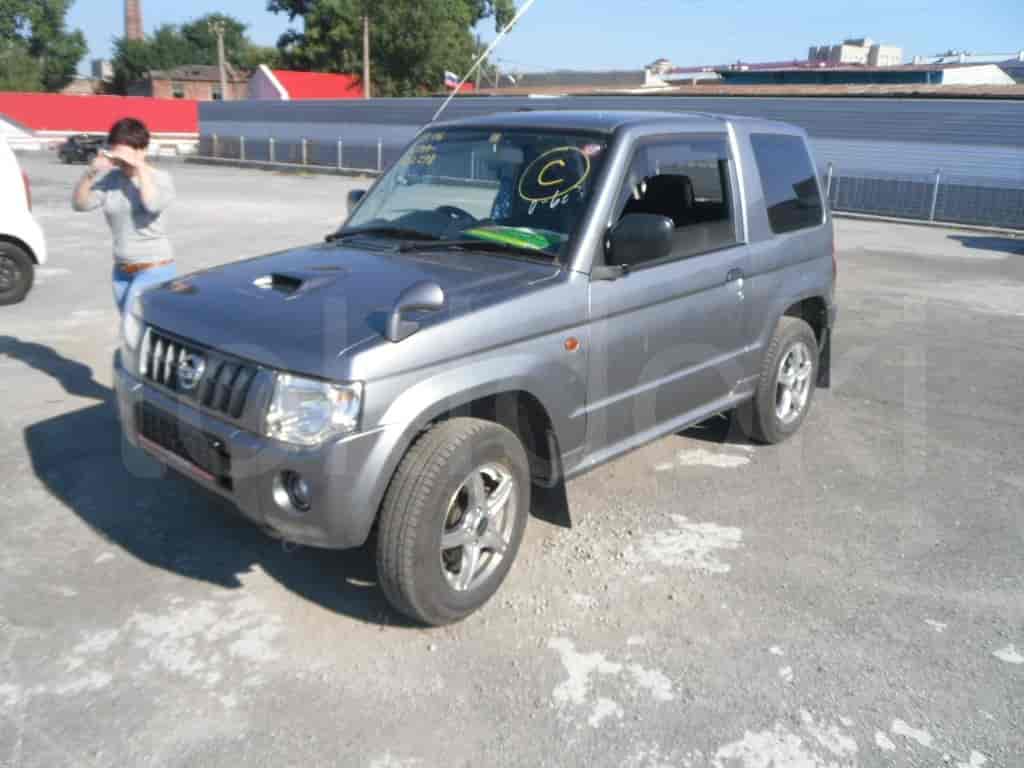 Nissan Kix 4