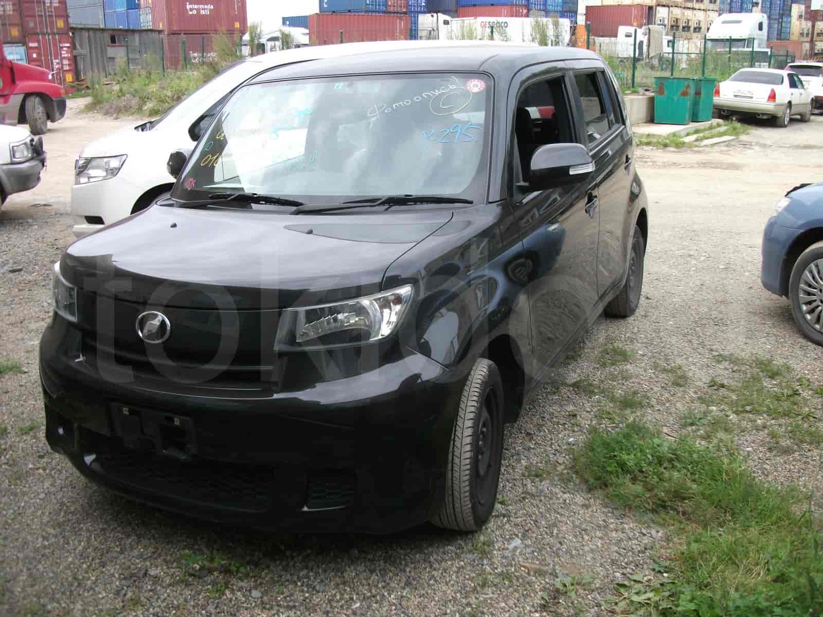Toyota bB 1