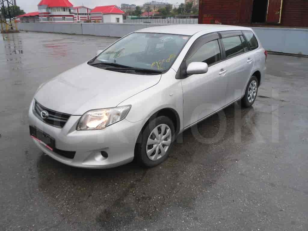 Toyota Corolla Fielder 12