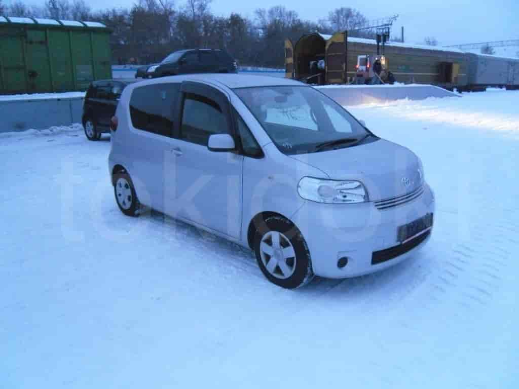 Toyota Porte 2