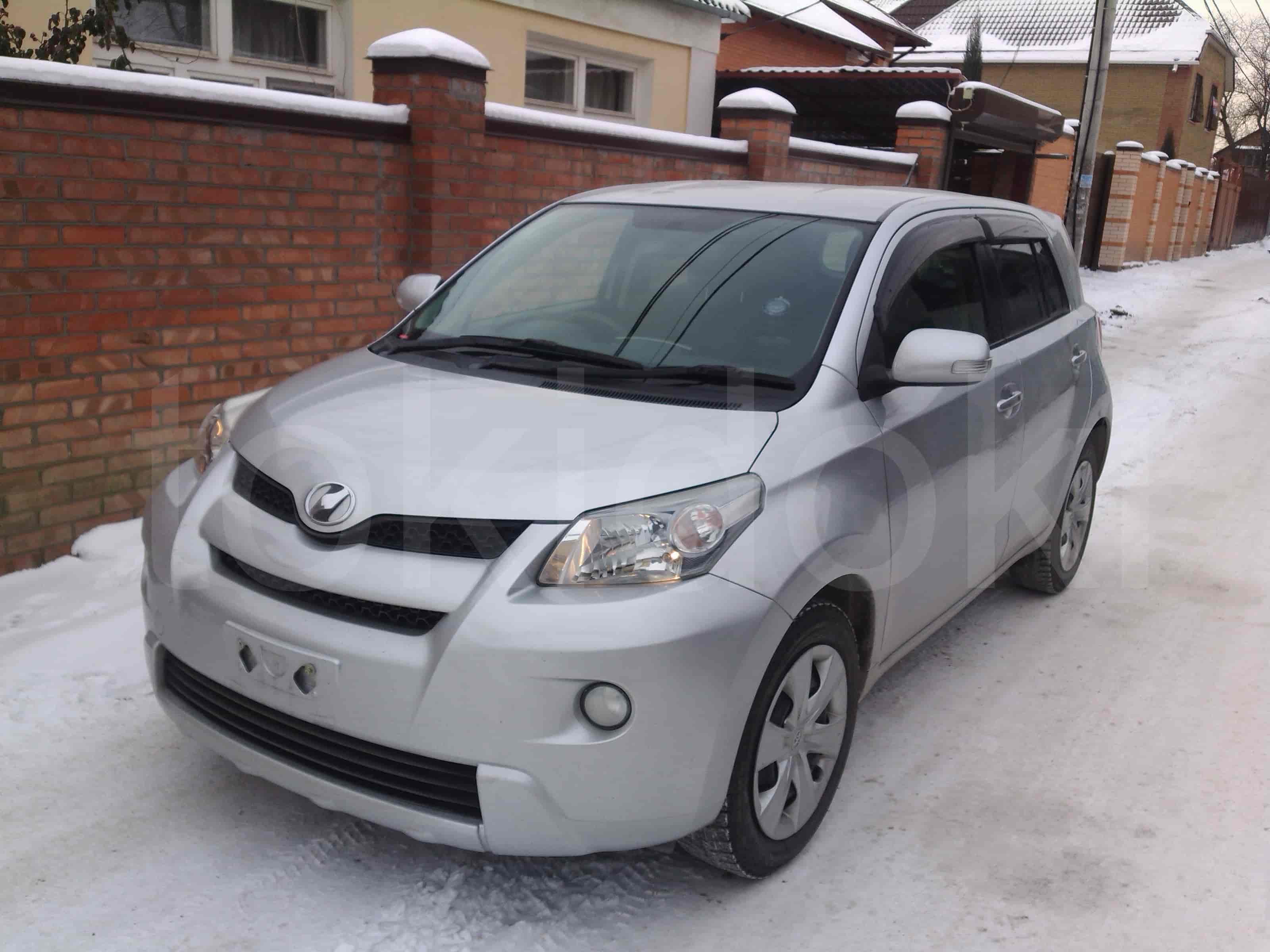 Toyota Ist 5