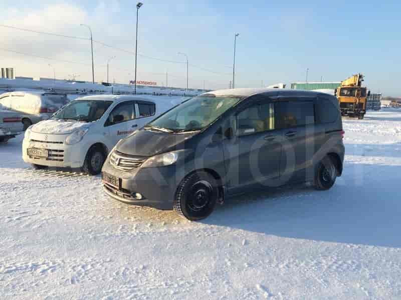 Honda Freed 5