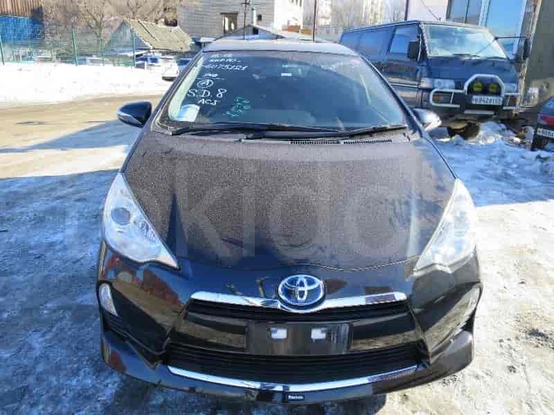 Toyota Aqua 4