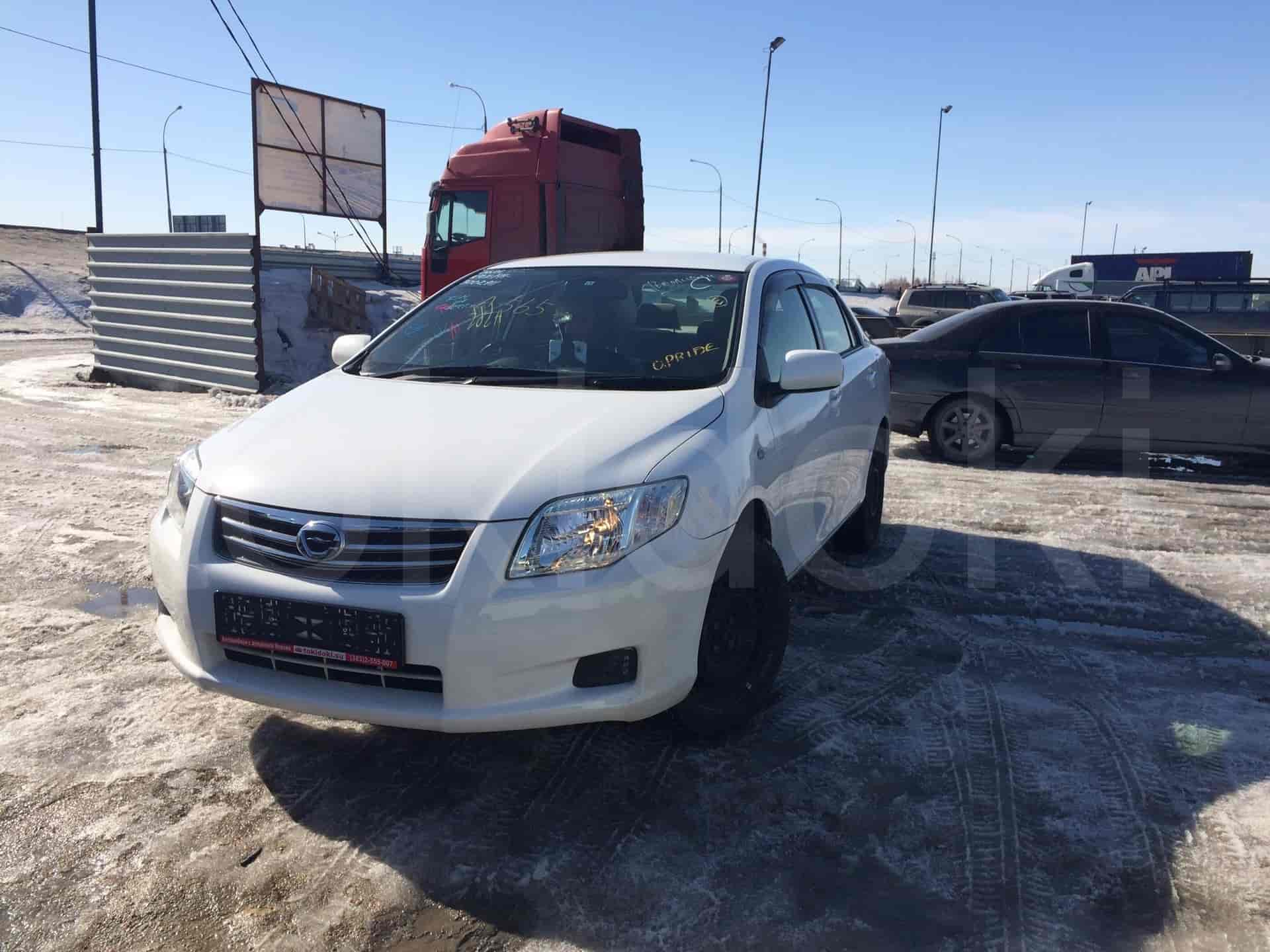 Toyota Corolla Axio 5