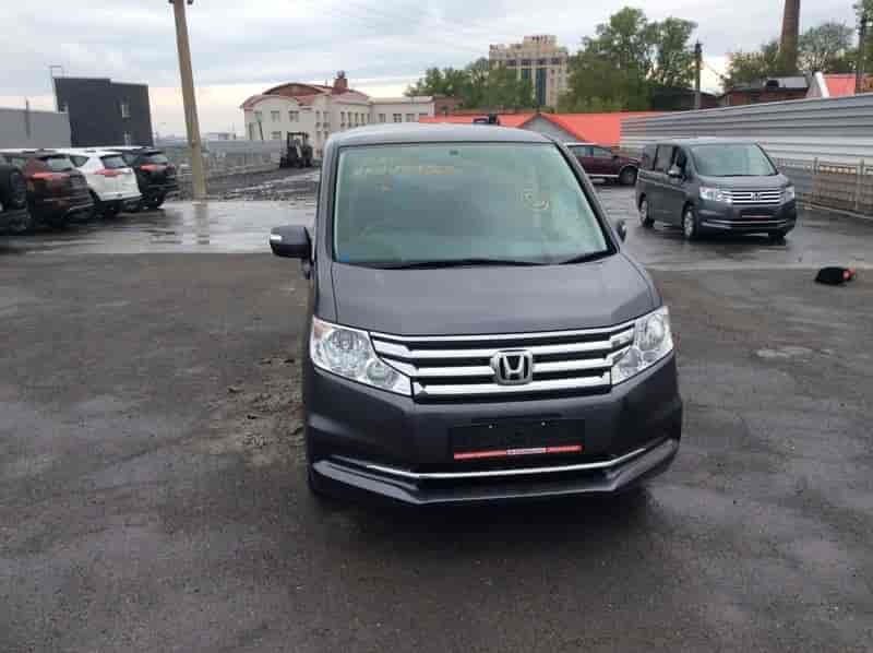 Honda Stepwgn 10
