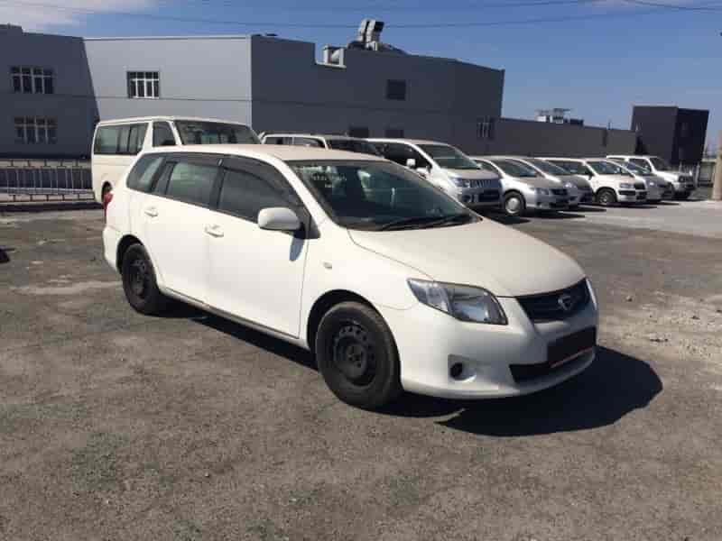 Toyota Corolla Fielder 16