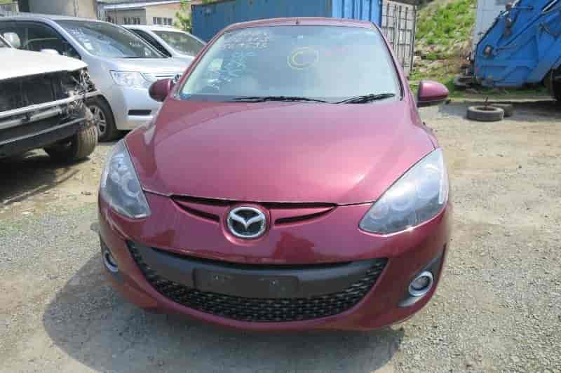 Mazda Demio 8