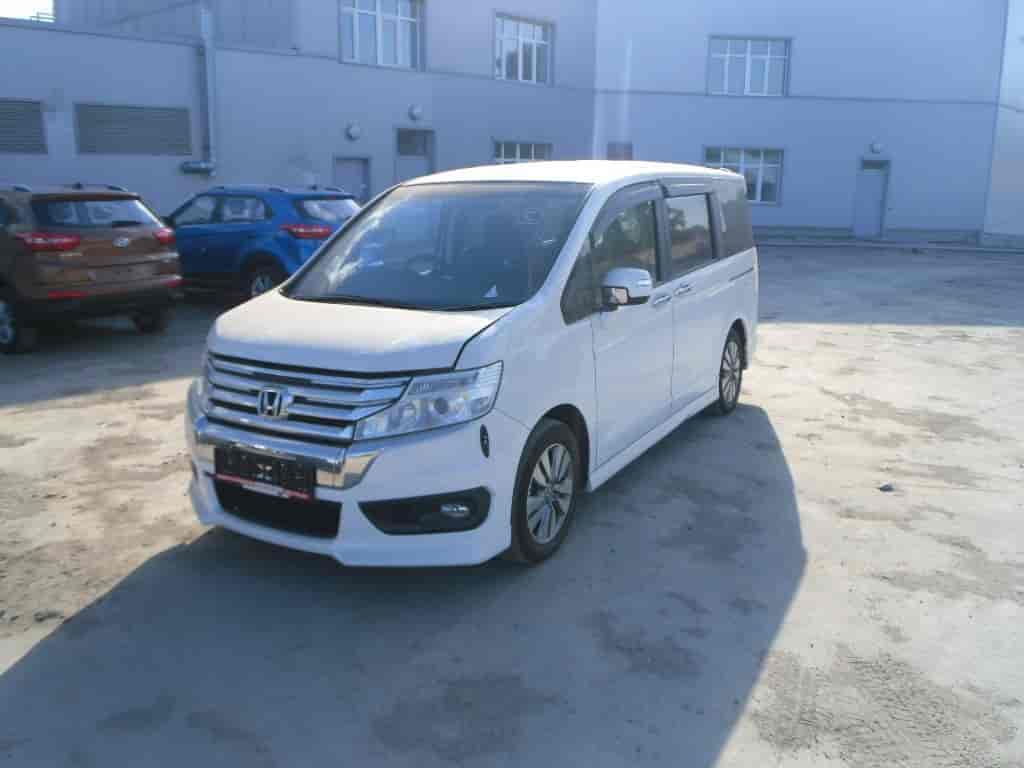 Honda Stepwgn 13